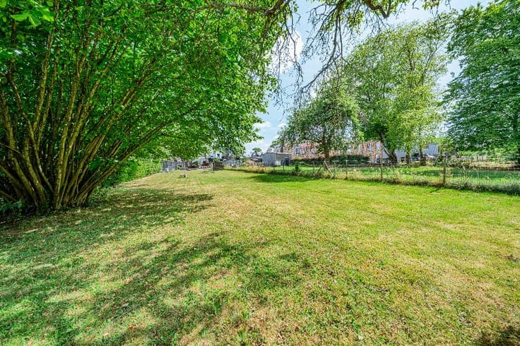 Spacious 3-bedroom house with garden in Saint-Hubert