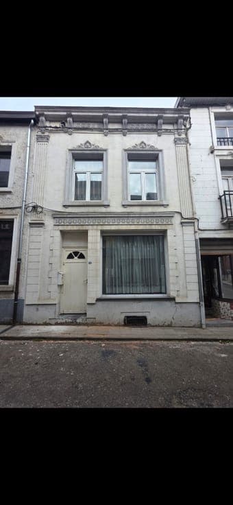 House in Fosses-la-Ville