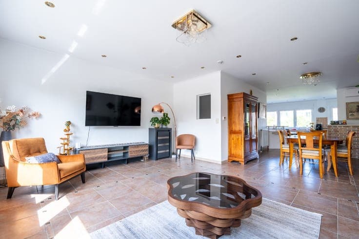 ANDERLECHT – 4-bedroom house, master suite, garden, garage