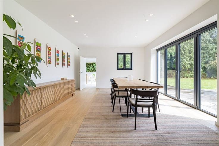COUNTRY PROPERTY WITH ANNEXE, SET ON ONE HECTARE AT THE END