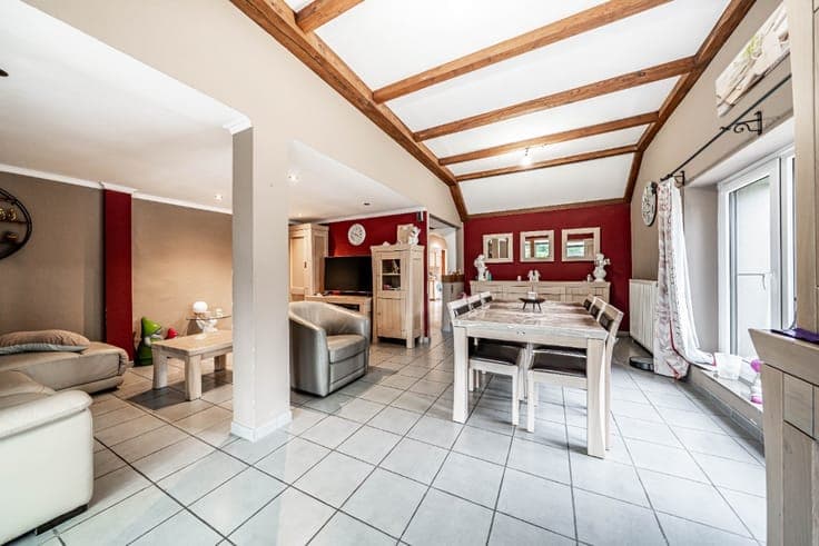 3-bedroom house on 8.65 ares in Noville