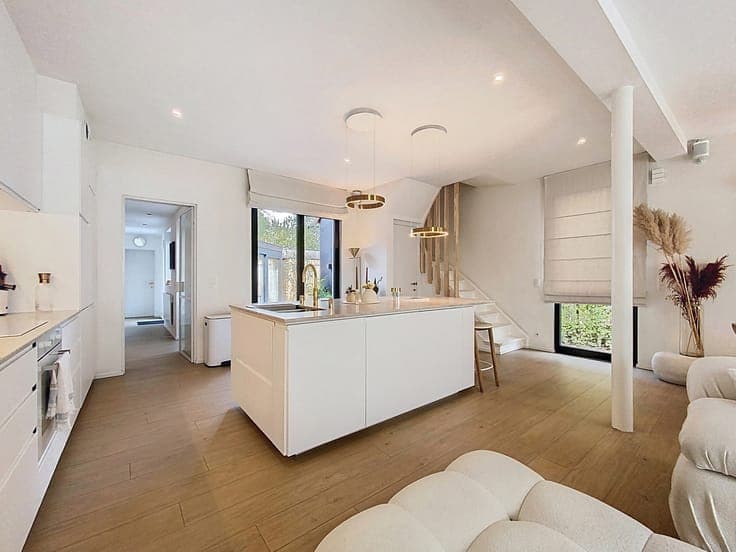 Renovated house with a beautiful terrace – 4 bedrooms – WSP