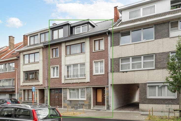 Woning met 7 slaapkamers op wandelafstand van Hasselt cen...