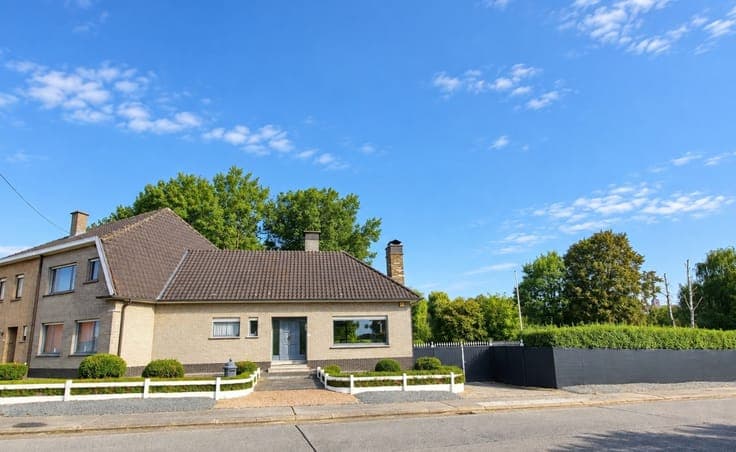 Exclusief landhuis op 2.917 m² met dubbele garage, pracht...