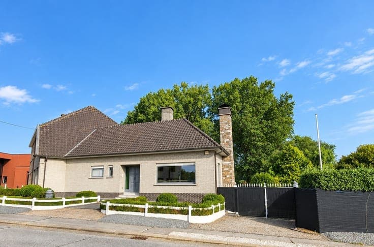 Exclusief landhuis op 2.917 m² met dubbele garage, pracht...