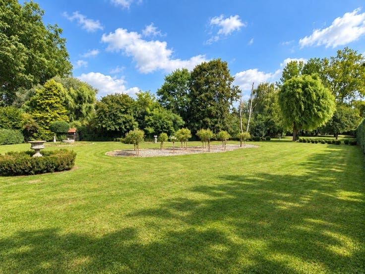 Exclusief landhuis op 2.917 m² met dubbele garage, pracht...