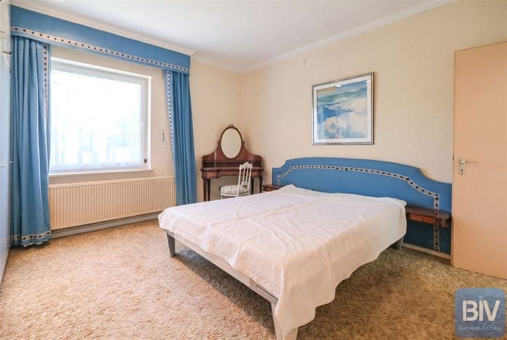 Spacious 4- to 6-bedroom villa near Air Pur
