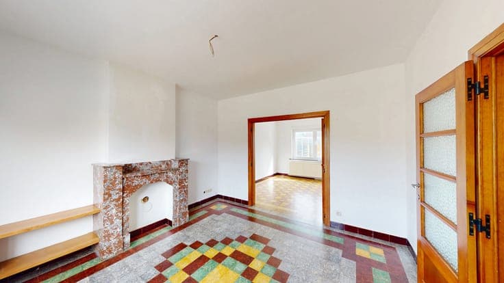 3-bedroom house with garage