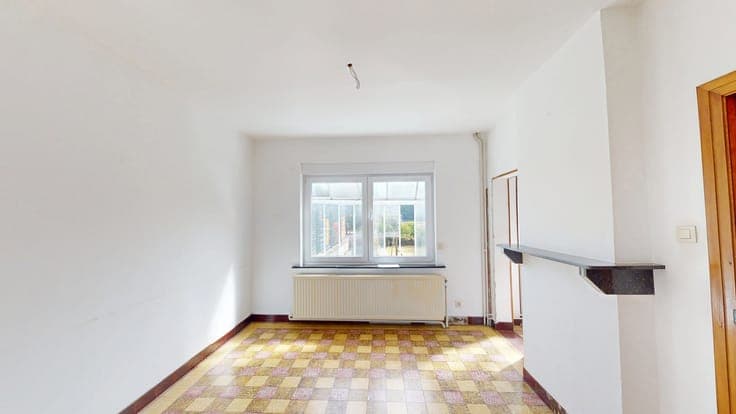 3-bedroom house with garage