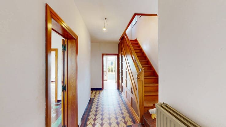 3-bedroom house with garage