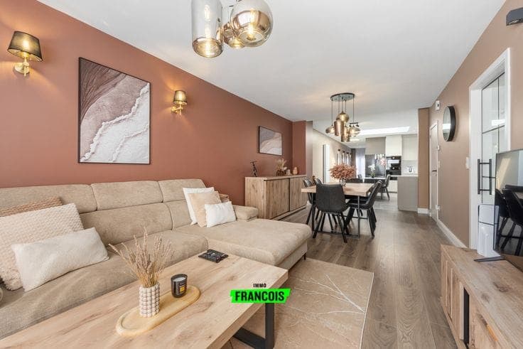 Energy-efficient, renovated 3-bedroom home in the center of…