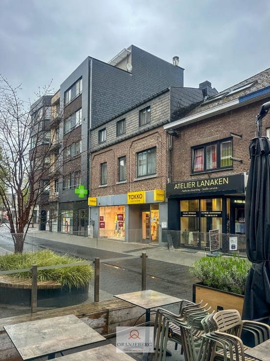 Groot handelspand te koop met mooi rendement op toplocati...