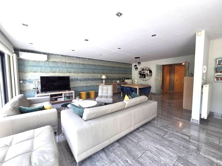 Perfectly maintained...ready to move in.