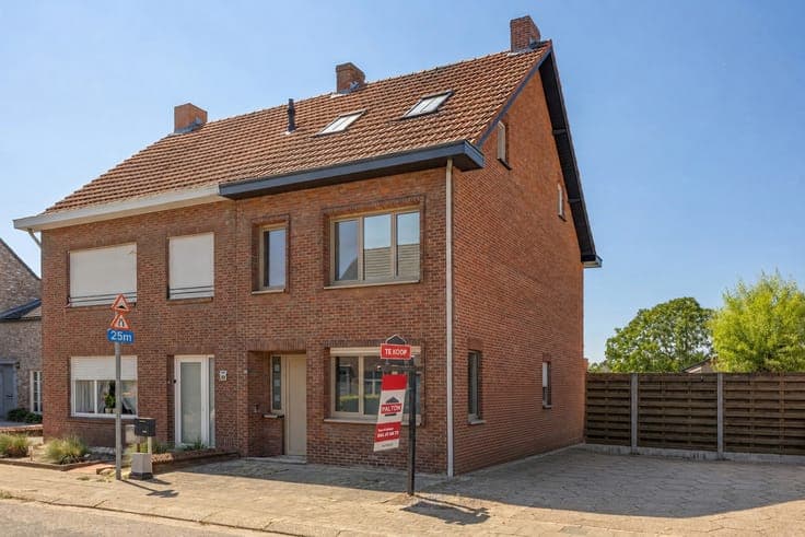 House in Ravels