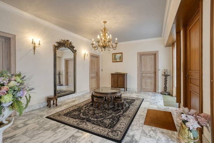 Beautifully located country house for sale in Meerbeke