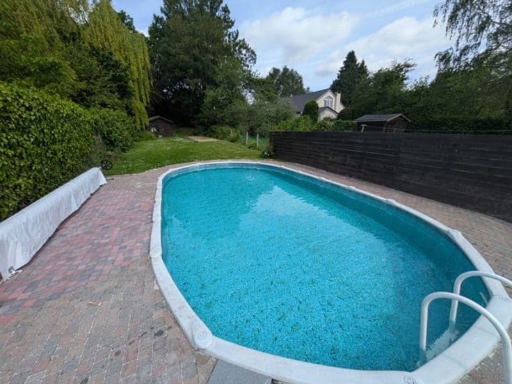 Genval: 5B-Rooms family home with pool & garden