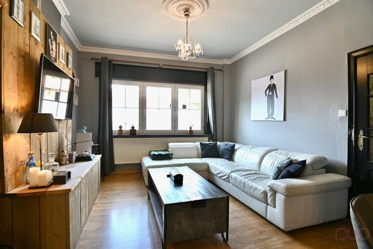 Charmante rijwoning met stadstuin, centraal gelegen in La...