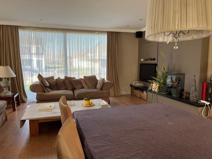 RUIME WITTE BUNGALOW MET 2 SLPKS, GAR. EN TUIN
