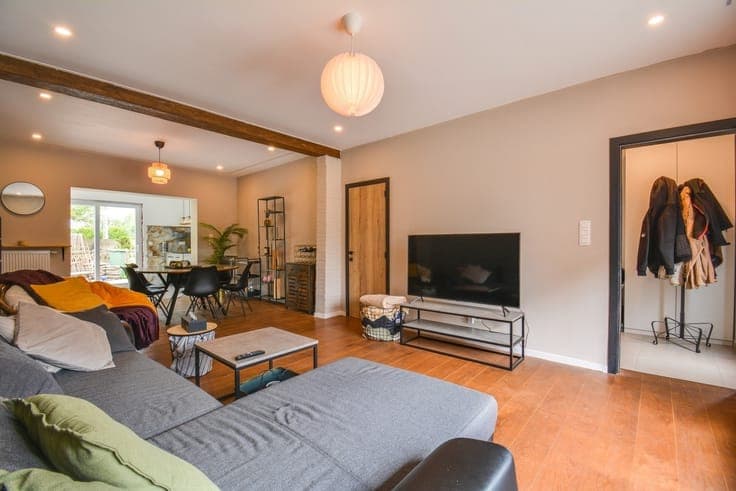 Ready to move in house with extension possibilities in Hofst