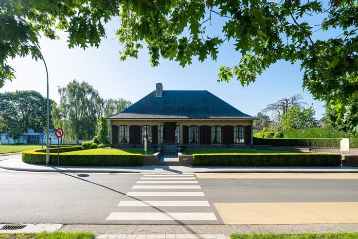 Prachtige en residentieel gelegen villa te Eeklo.