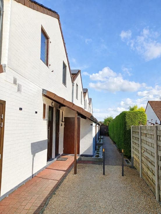Instapklare woning aan zee met terras, 2 slpks, kkn, bdkr...