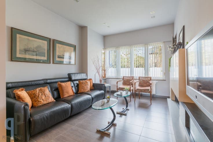 Hoogwaardig gerenoveerde woning met leuke stadstuin