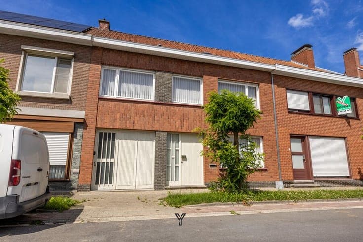 SPACIOUS FAMILY HOME IN A PRIME LOCATION