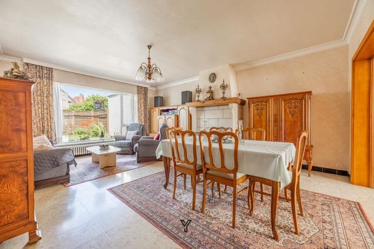 SPACIOUS FAMILY HOME IN A PRIME LOCATION