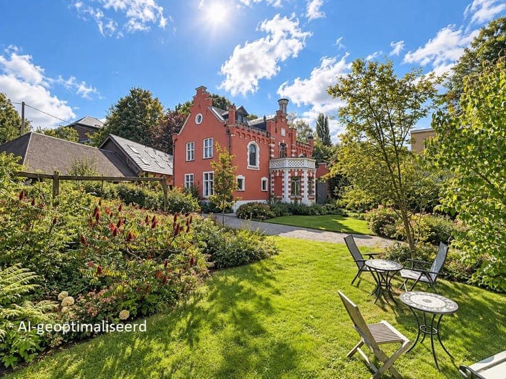 Exceptionally charming VILLA with heritage value