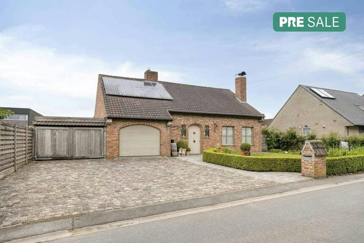 Charming 3-bedroom family home in Westrozebeke