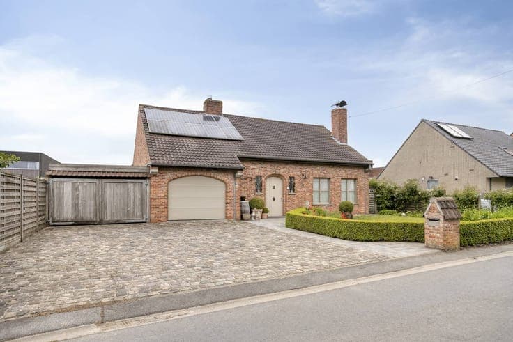 Charming 3-bedroom family home in Westrozebeke