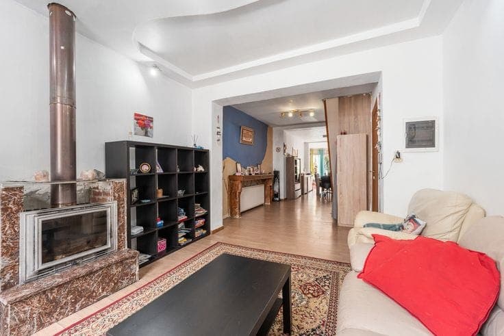 5-bedroom family home with a south-facing garden in Evere |…