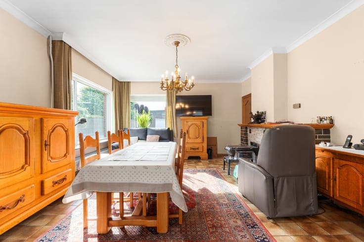 Ruime gezinswoning met 4 slaapkamers in het hart van Rudd...
