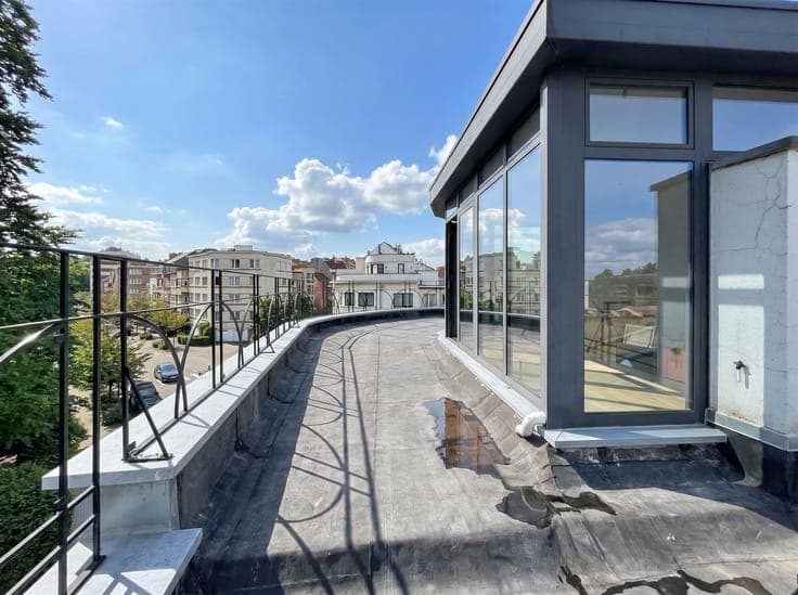 splendid house to be considered as apartment