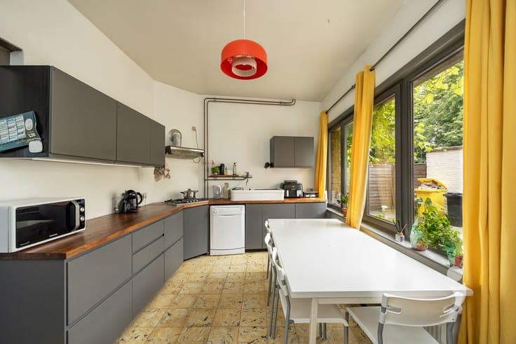 Ruime instapklare woning in centrum Haacht!