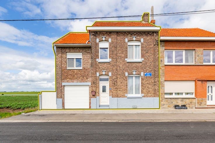 3-bedroom house, garage, terrace and garden