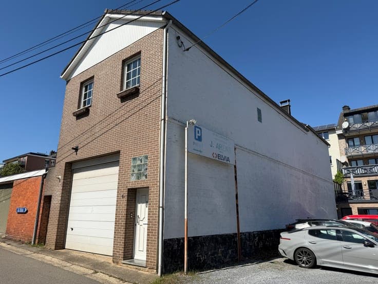 2-Bed House in Eupen with Garage