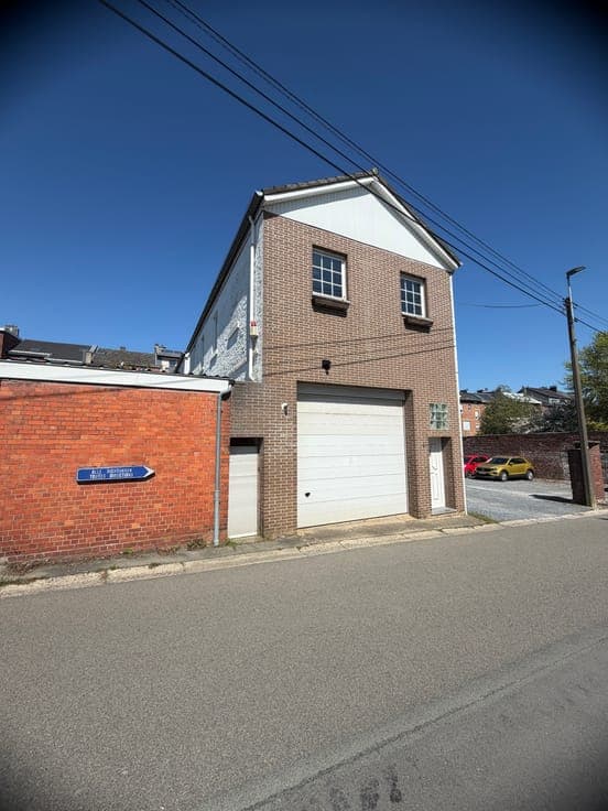 2-Bed House in Eupen with Garage