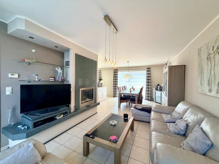 Instapklare ruime woning met zonnige tuin!