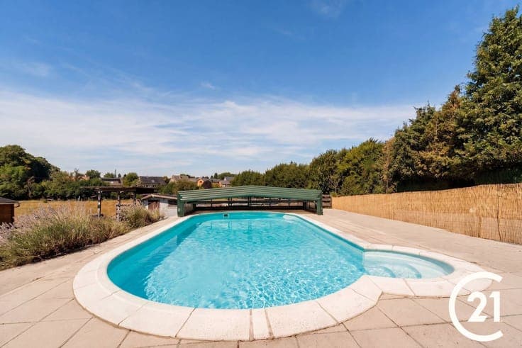 Magnifique villa plain-pied 5 chambres à vendre à Ciney!