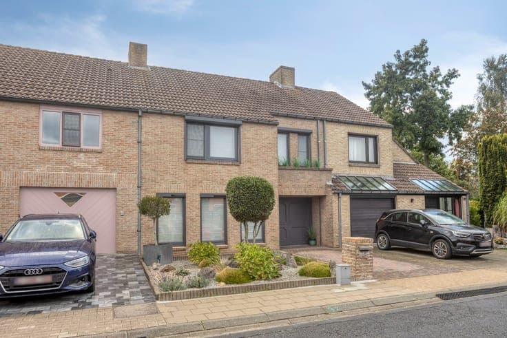 Woning met tuin, garage en 4 slpk nabij centrum Diksmuide