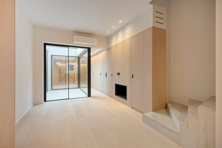 Stylishly Renovated Home | 3 bed | 2 terraces | EPC B