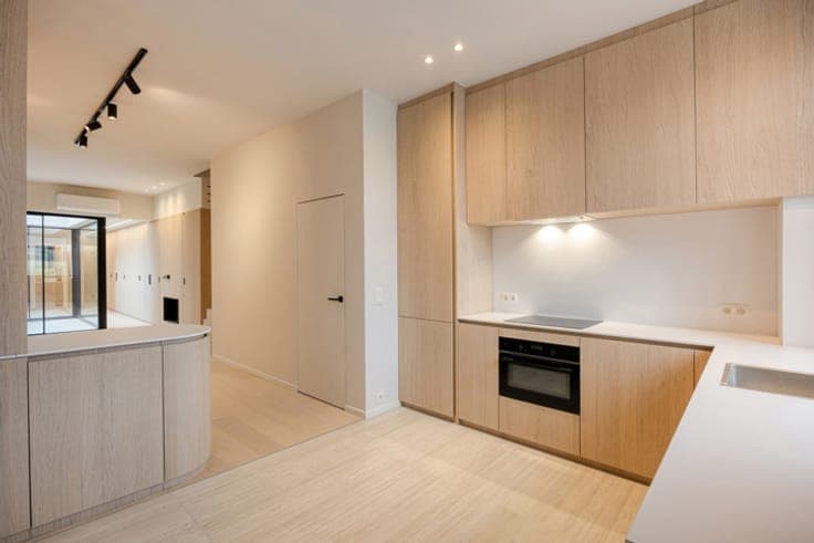 Stylishly Renovated Home | 3 bed | 2 terraces | EPC B