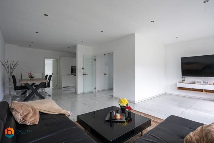 Gerenoveerde woning met 3 slpkrs te Putte