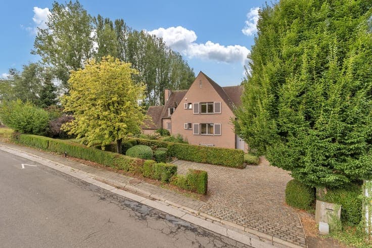 House in Roosdaal