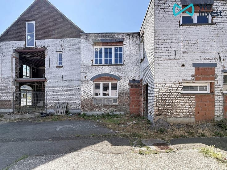 Geraardsbergen - House to renovate with garden & garage