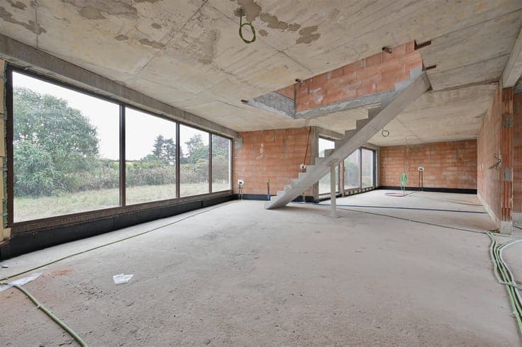 Shell villa on 932 m²: create your own dream home here