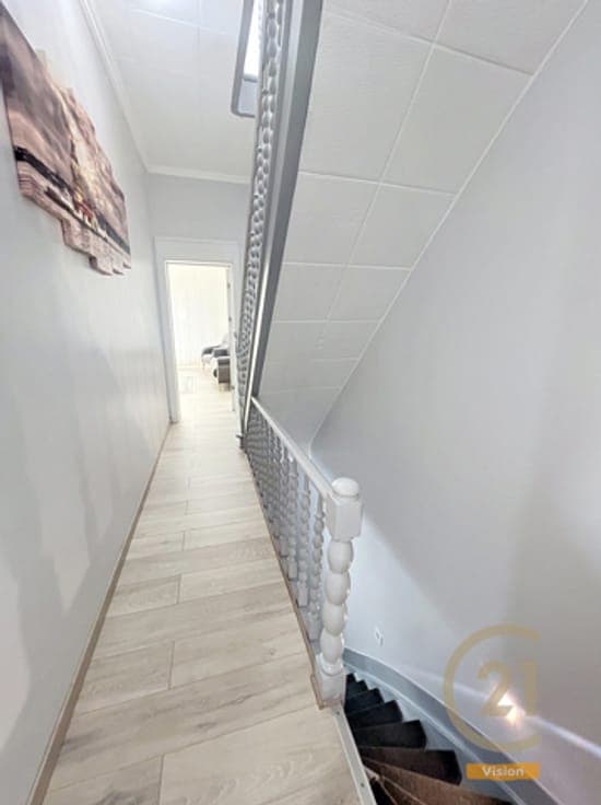 4-BEDROOM SINGLE-FAMILY HOUSE WITH GARDEN