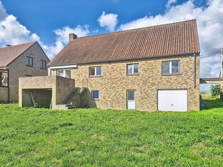 Spacieuse villa avec potentiel (poss. maison kangourou)