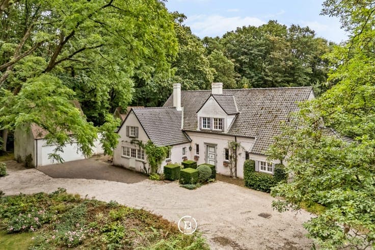 Country house on 8,917 m²